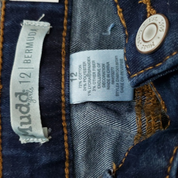 Mudd 3 Button Dark Blue Jean Shorts with Rolled Hem Girls Sz 12 - Picture 3 of 3